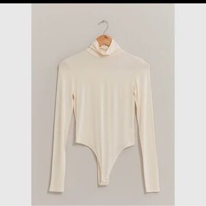 Chic Cream Long Sleeve Bodysuit